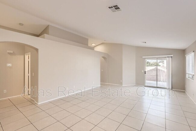 Foto del edificio - 4938 Athens Bay Pl