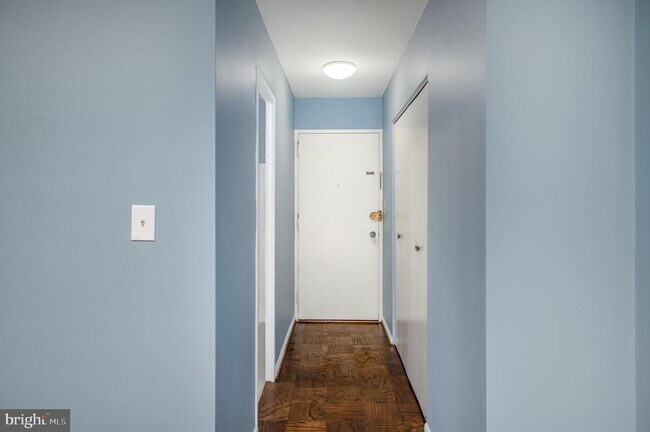 Foto del edificio - 1330 New Hampshire Ave NW