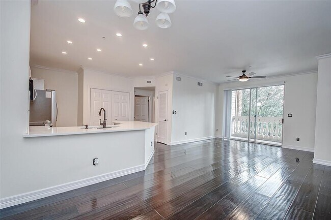 Building Photo - Apartment for Rent