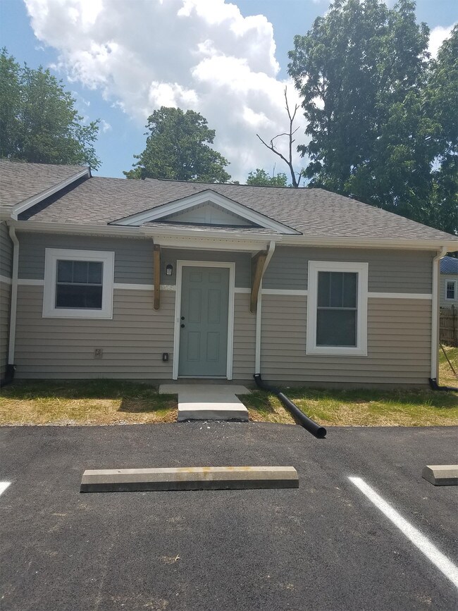 225 Hill St NE, Christiansburg, VA 24073 Townhouse for Rent in Christiansburg, VA