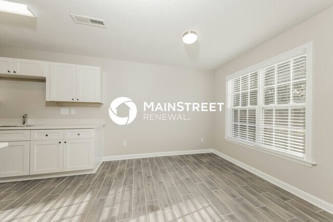Building Photo - 3 Bedroom Pet-Friendly Home in Winston-Salem, NC with Main Street Renewal