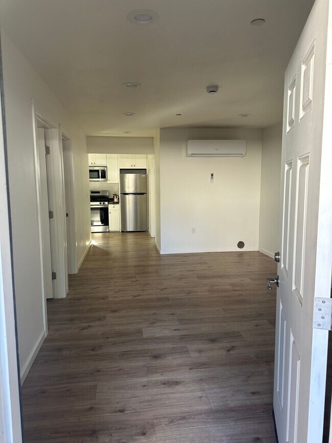 Building Photo - Come check out this newly renovated 2 bedr...