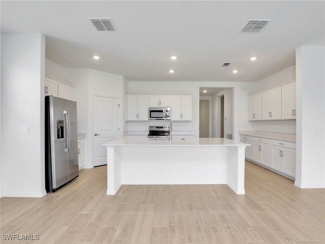 Building Photo - 2377 Avocado Ln