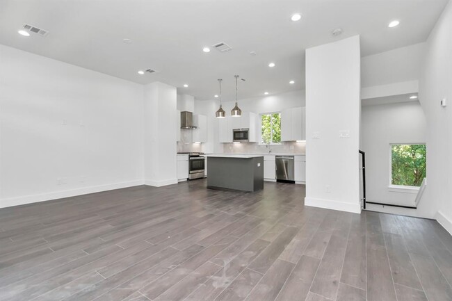 Foto del edificio - 4722 Independence Hts Ln