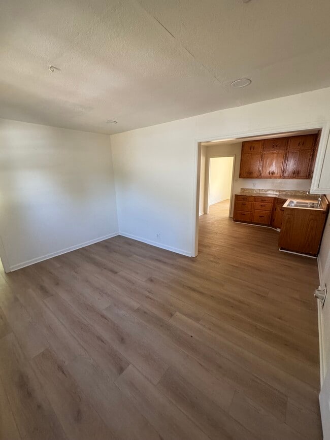 Building Photo - 2208 Mary Jane Dr