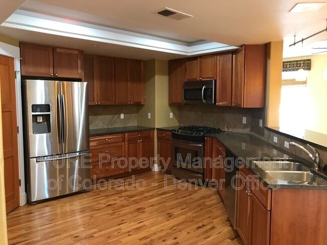 Building Photo - 1080 E 13th Ave