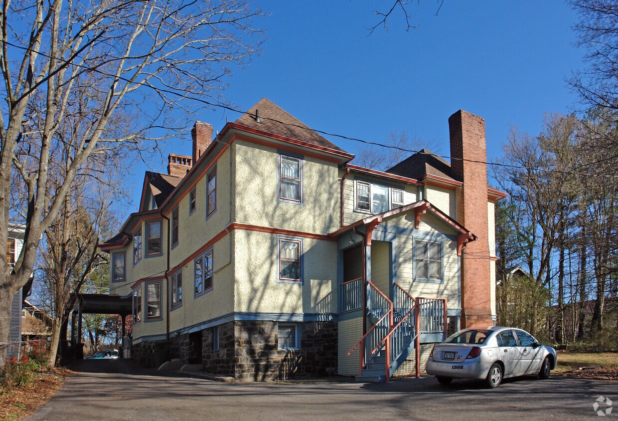 Foto del edificio - 108 Montford Ave