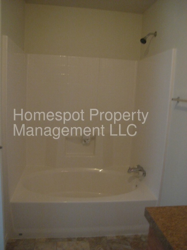 Foto del edificio - 1604 N Austin St