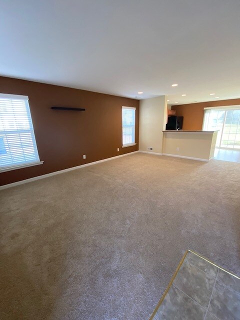 Building Photo - 8480 Cromwell Ct