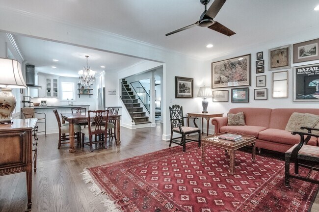 Building Photo - 232 54th Ave N