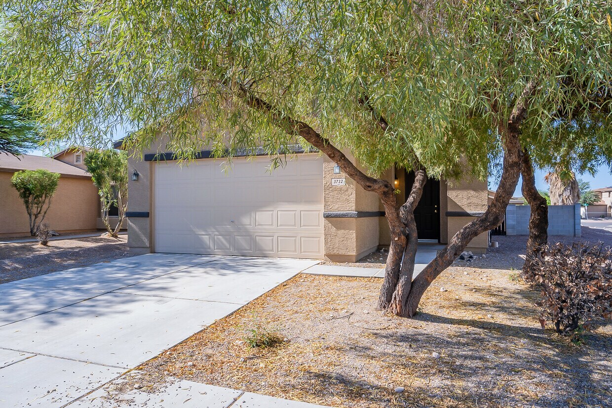 Primary Photo - 3732 E Painted Tortoise St