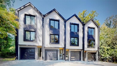 Building Photo - 160 Mattoon St