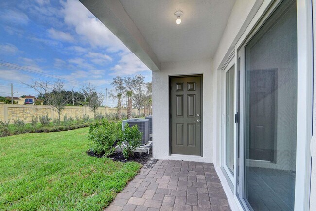 Foto del edificio - 6903 Broadwater Ln