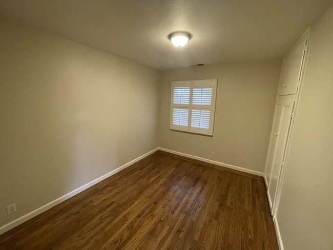 Building Photo - 23 Ortega Ct