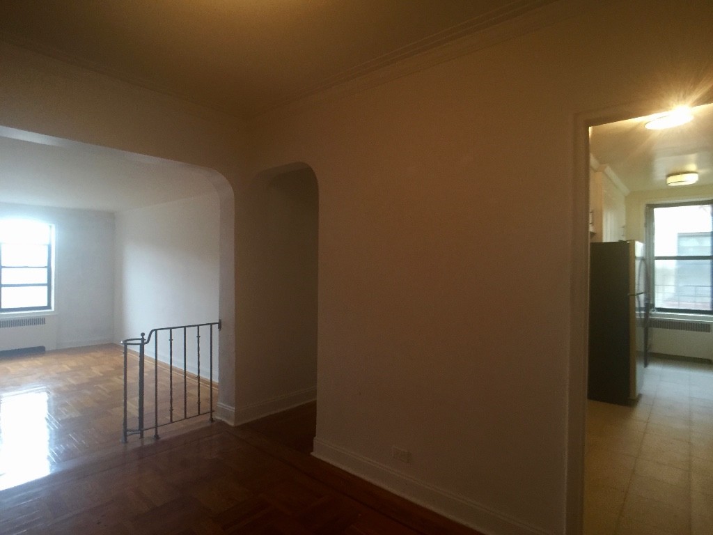 Primary Photo - 600 W 218th St