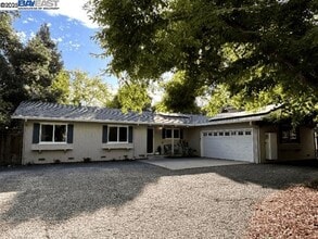 Building Photo - 55 Normandy Ln