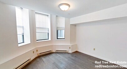 Building Photo - 109 Queensberry St