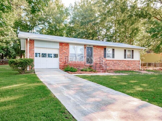 Building Photo - 409 Lovelace Dr
