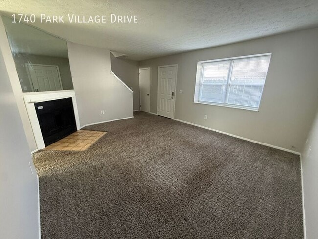 Foto del edificio - 1740 Park Village Dr