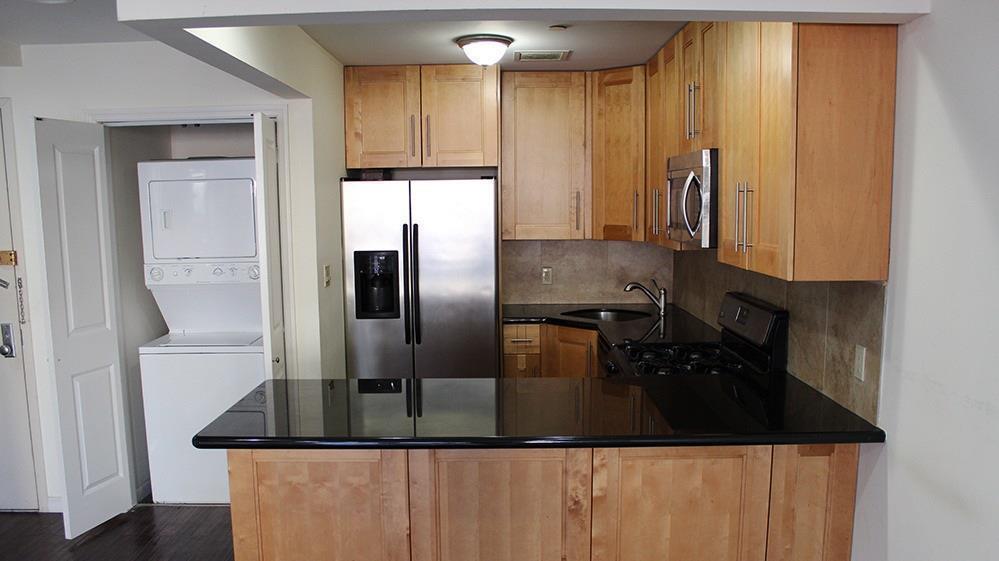 Foto principal - 4261 Hunter St