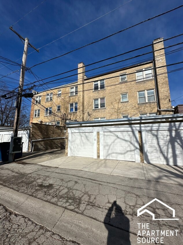 Foto del edificio - 4935 Hull St