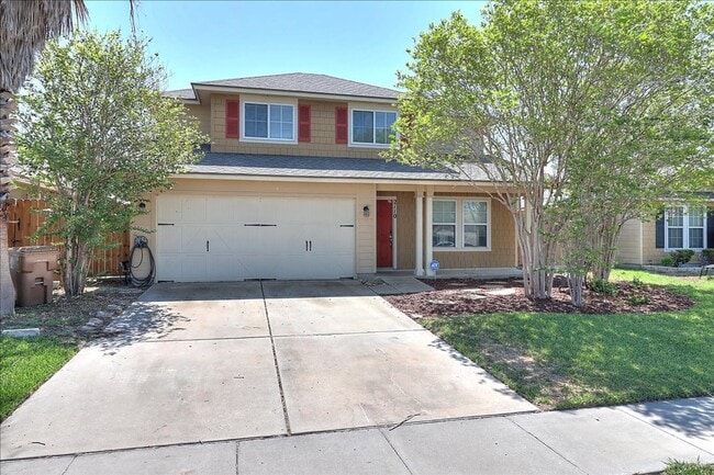Building Photo - 2110 Encino Dr