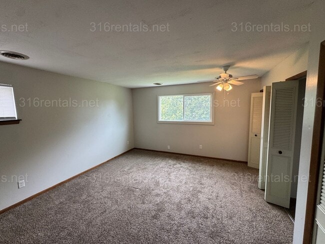 Foto del edificio - $850- 2 bed 1 bath - Townhomes