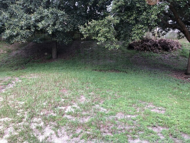 Foto del edificio - LOTS OF ROOM IN THIS CUTE 3/2 HOME IN CLERMONT!