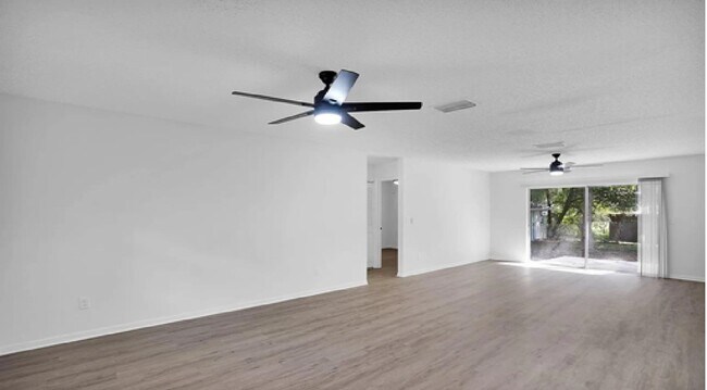 Foto del edificio - 1010 San Remo Rd