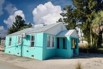 Building Photo - 119 125th Ave