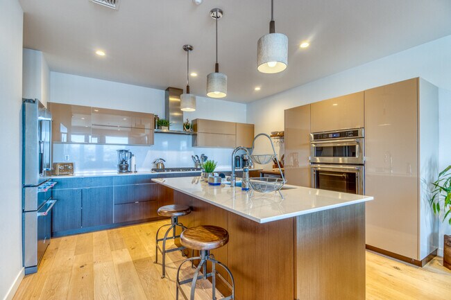 Foto del edificio - 291 SW Bluff Dr