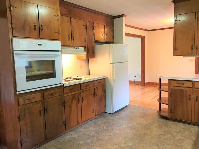 Building Photo - Everything you’ve been dreaming of is here. Lease today!