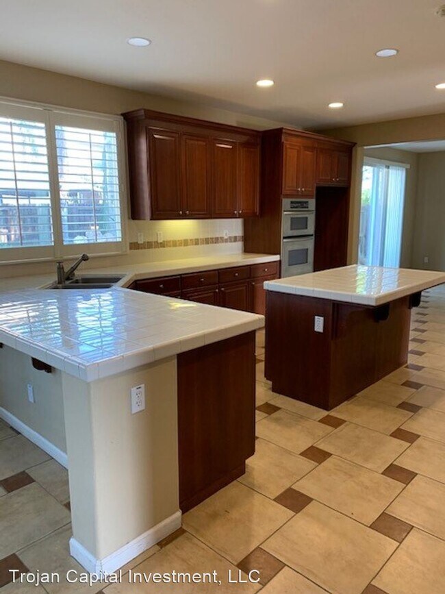 Foto del edificio - 5 br, 3.5 bath House - 2812 Orchard Park Way