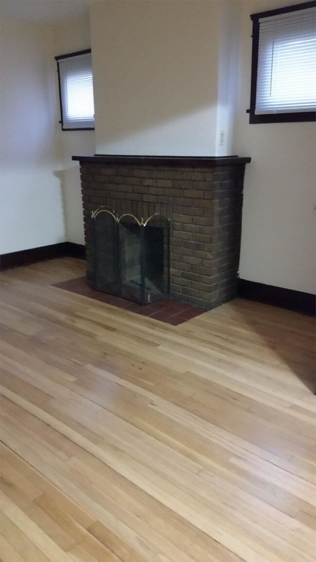 Building Photo - 3324 Bosworth Rd