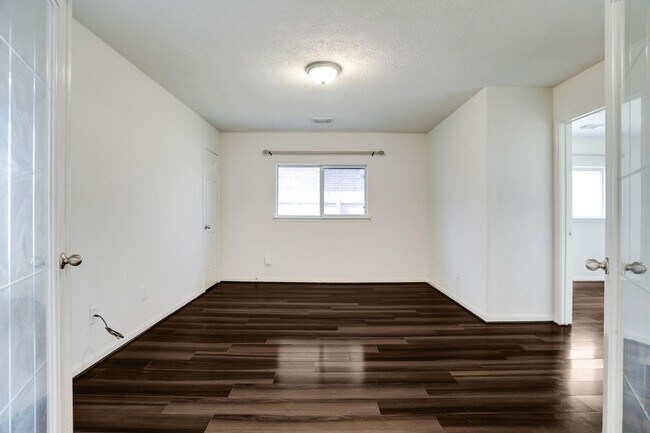 Foto del edificio - 7605 Waterlilly Ln