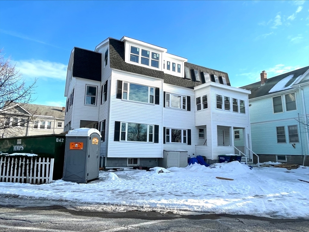 Primary Photo - 105 Shore Dr