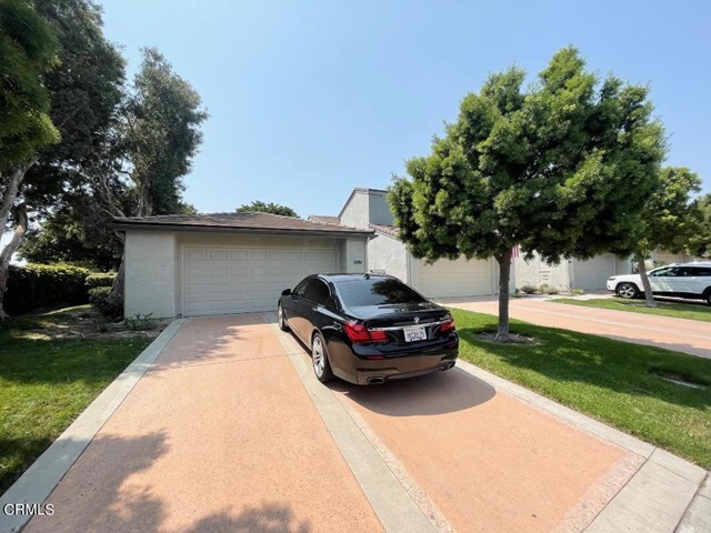 Building Photo - 667 Beachport Dr