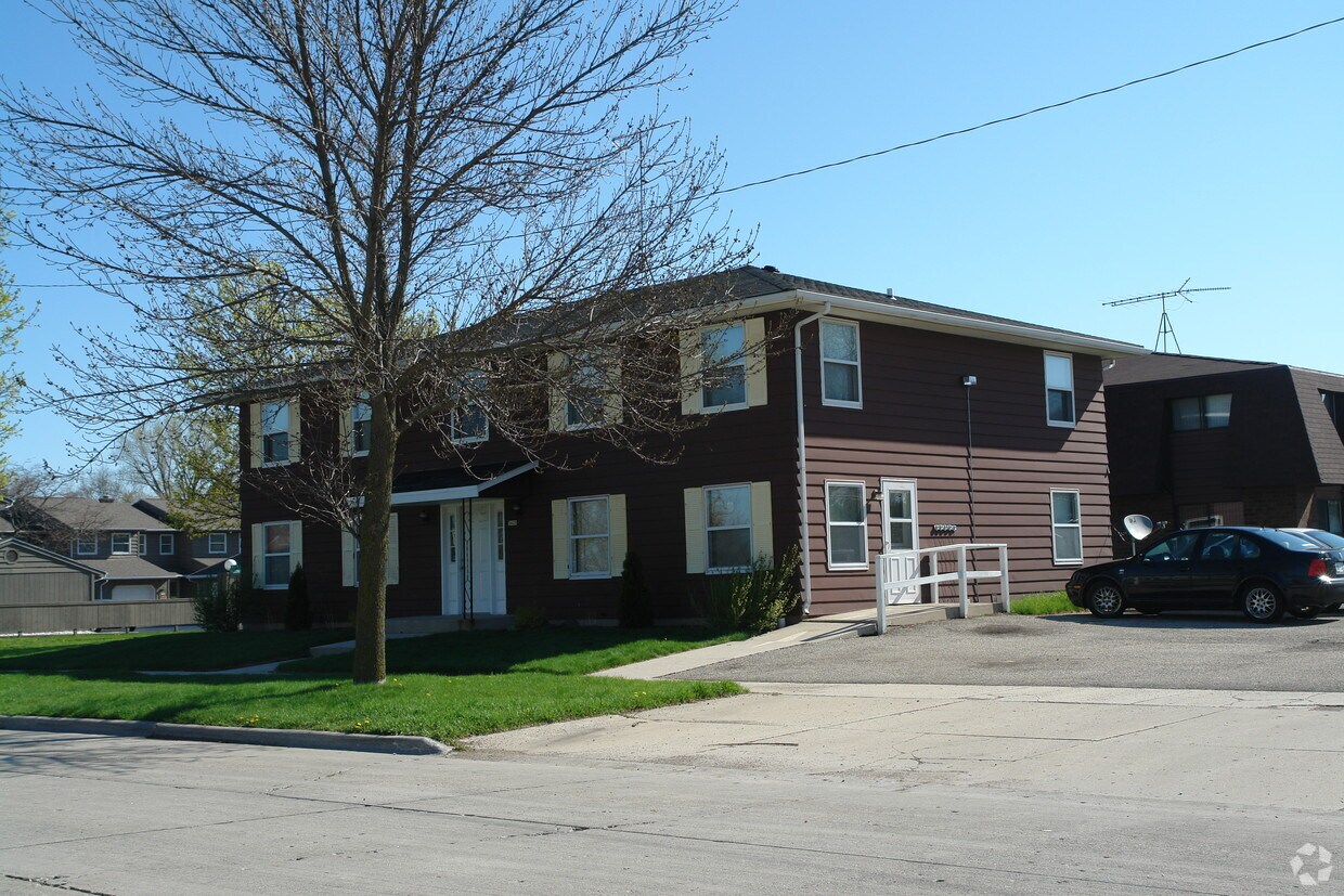 3429 11th St, Sheboygan, WI 53083 Apartments in Sheboygan, WI