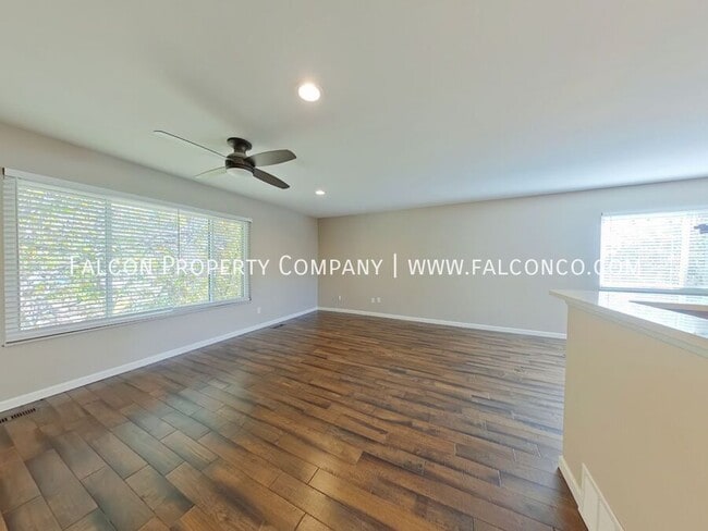 Building Photo - 133 Dolomite Dr