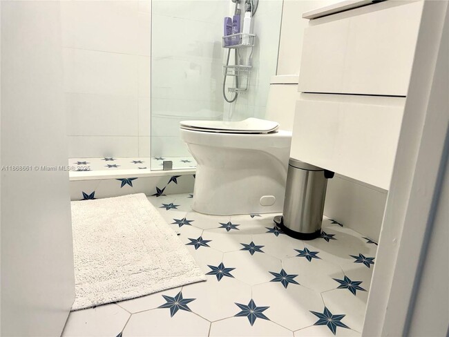 Foto del edificio - 3553 Magellan Cir