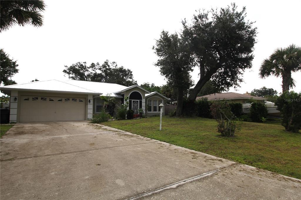 Primary Photo - 3952 Suburban Ln