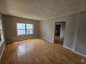 Building Photo - 511 Coppinger Dr