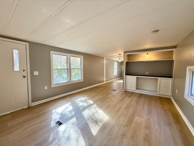 Foto del edificio - Spacious 2 bed, 1.5 bath Home FOR RENT in ...