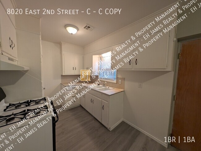 Foto del edificio - 8020 E 2nd St S