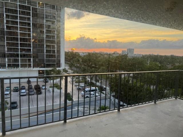 Building Photo - 1901 Brickell Ave