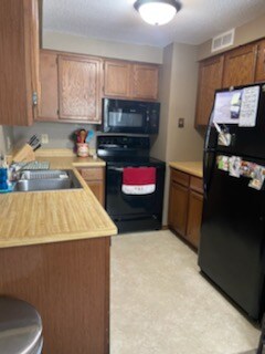 Foto del edificio - 934 E 15th St N