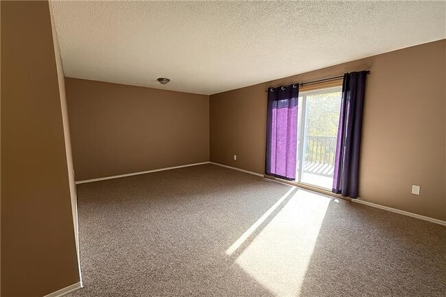 Building Photo - 24 Kings Ct