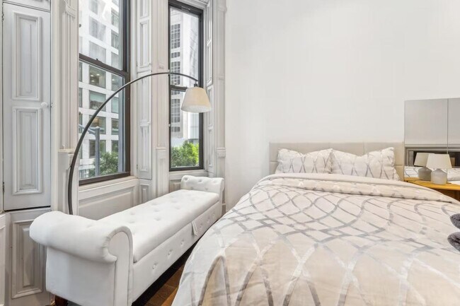 Foto del edificio - 60 E 56th St