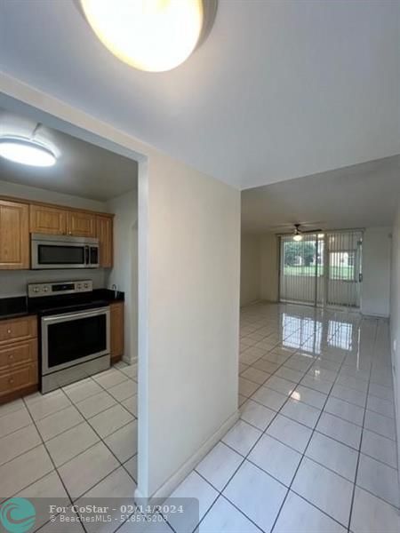 Building Photo - 8510 Sunrise Lakes Blvd