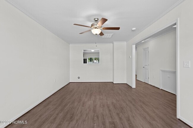Foto del edificio - 318 Glenellen Loop Rd